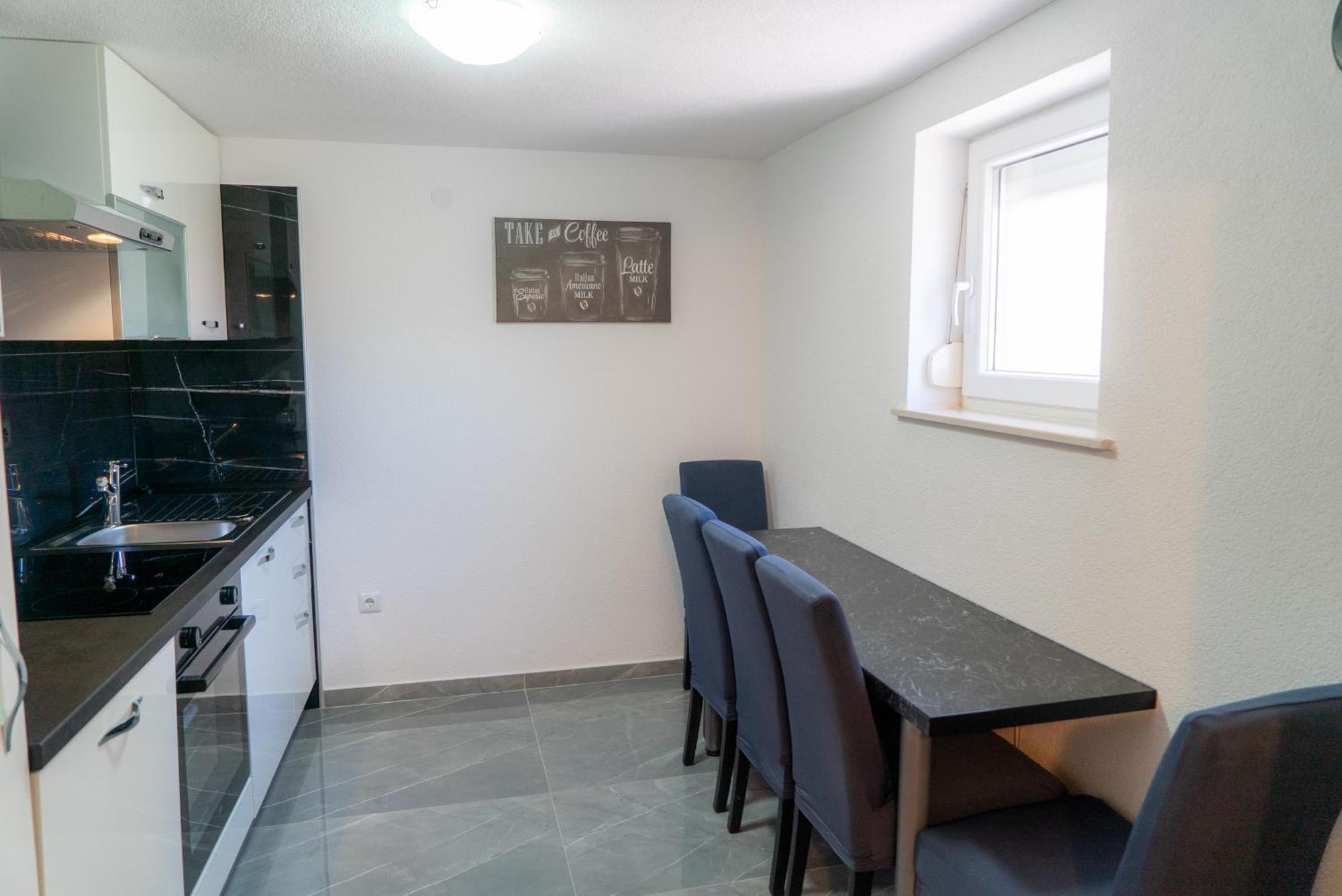 Apartments Zubcic Tisno Pokoj fotografie